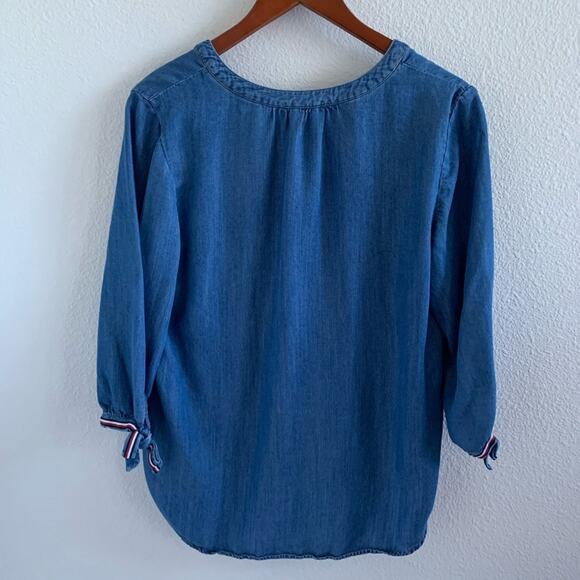 Tommy Hilfiger Chambray Classic Stripe Top | L - Picture 2 of 8